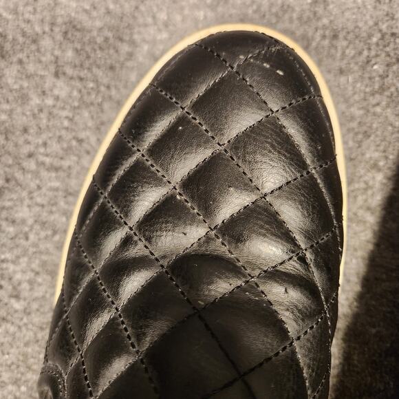 STEVE MADDEN Ecentrcq Black Faux Leather Quilted Comfort Slip On Womens 9M - Picture 9 of 10